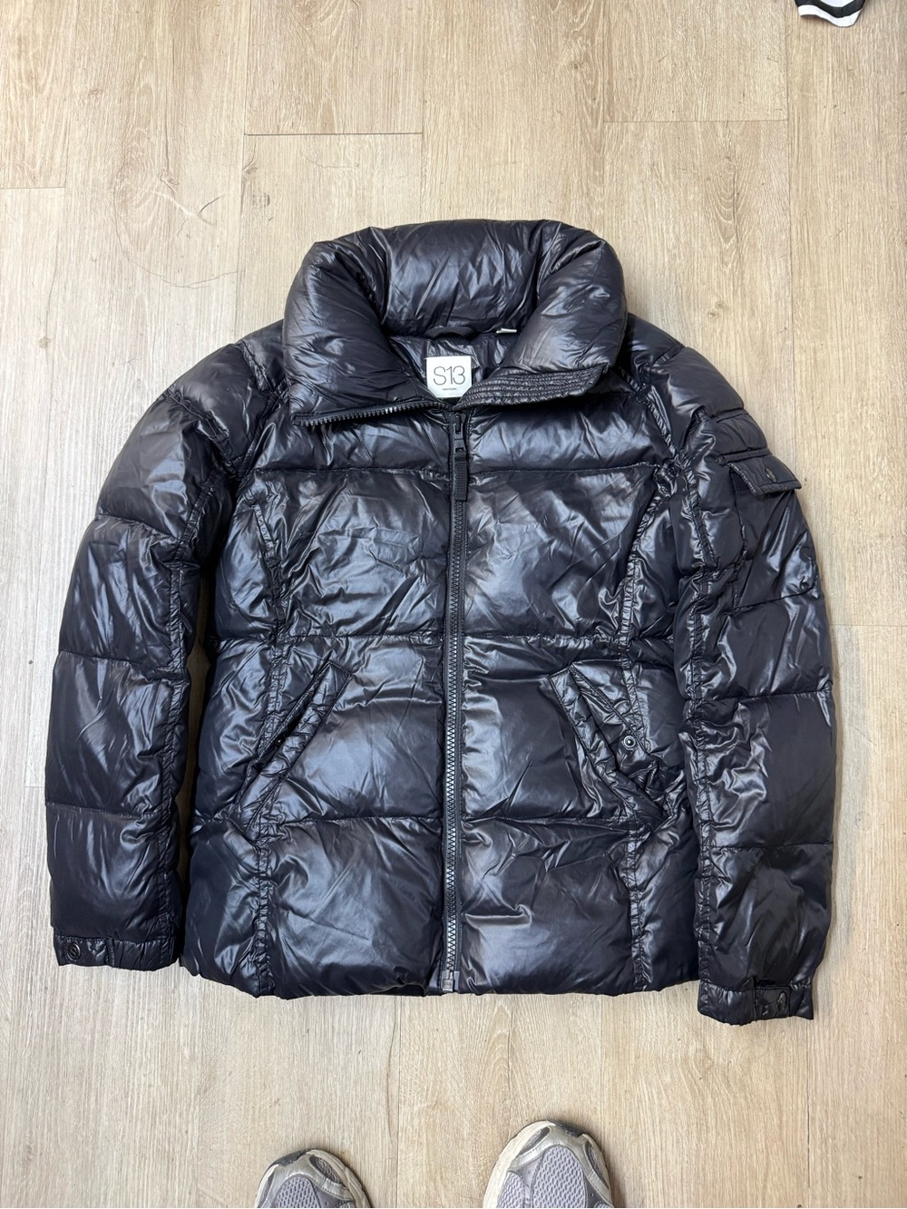 S13 Puffer Jacket Womens Black Glossy Down Filled Quilted Winter Coat Sz M